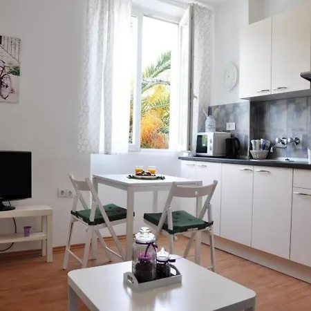 Dodo- One Bedroom With Balcony And Partial Sea View Apartman *